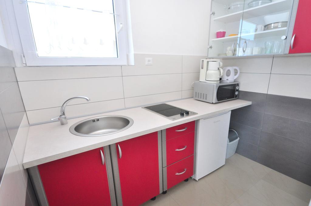 Zorka Leko Apartment Omis