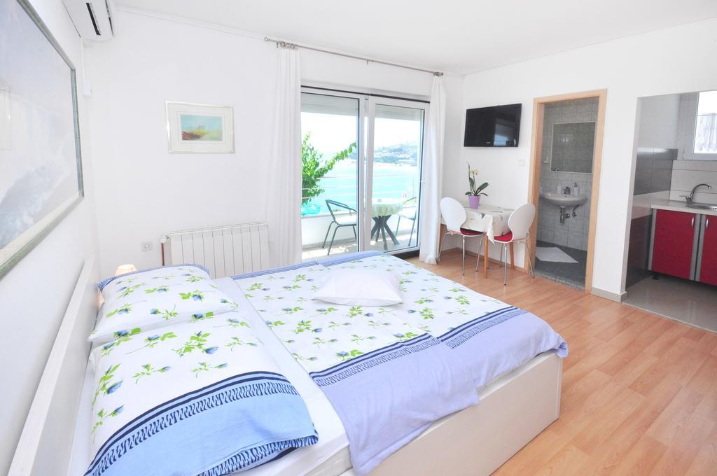 Zorka Leko * Omiš